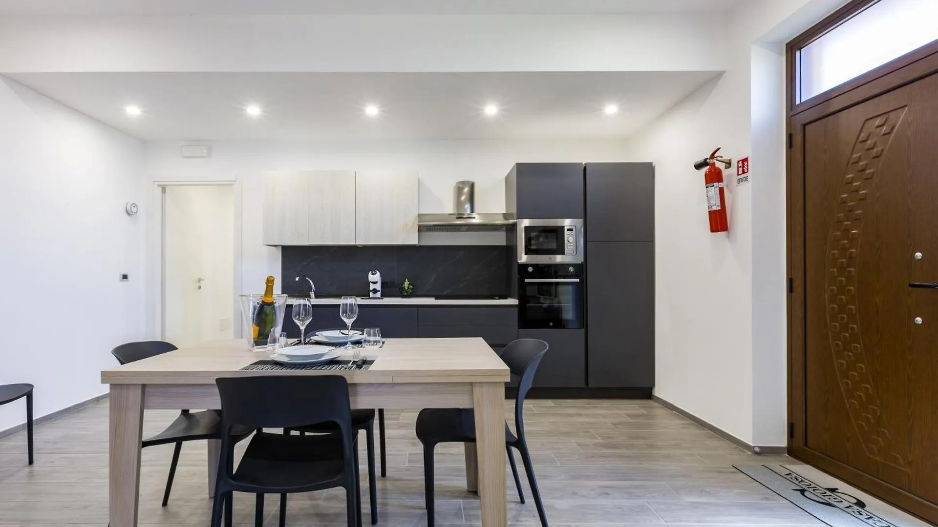 Casa Gioiosa A Due Passi Dal Mare Apartment Gioiosa Marea